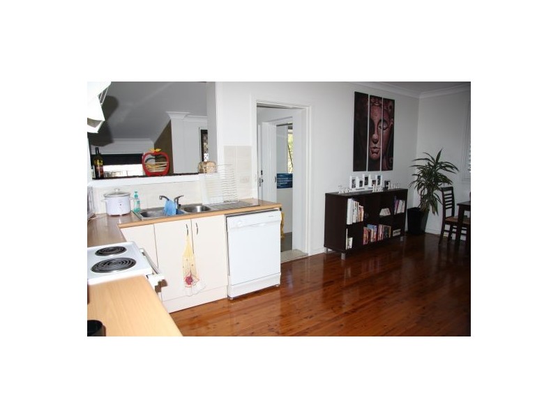 62 Wommara Avenue, Belmont North NSW 2280