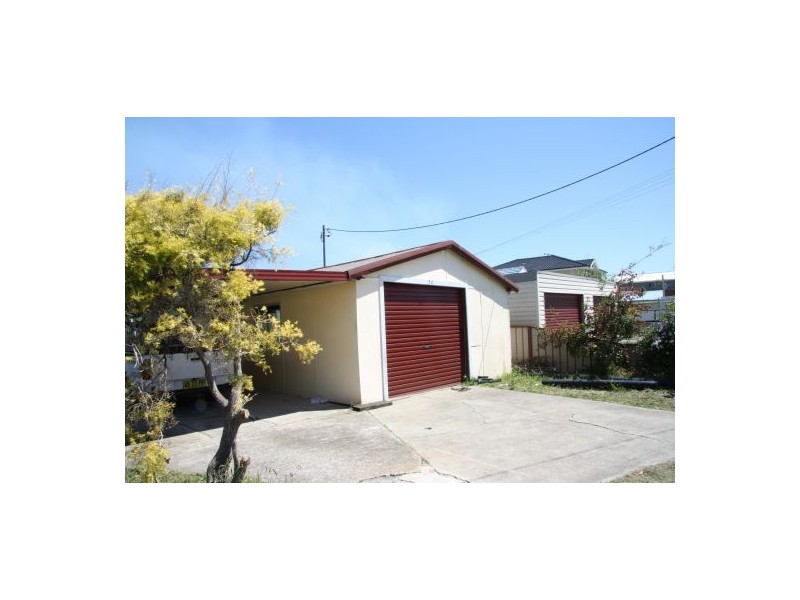 23 Marks Parade, Marks Point NSW 2280