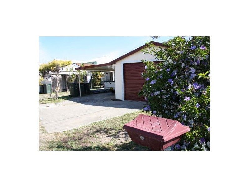 23 Marks Parade, Marks Point NSW 2280