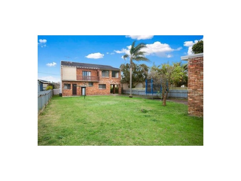 10 Aldunga Street, Blacksmiths NSW 2281