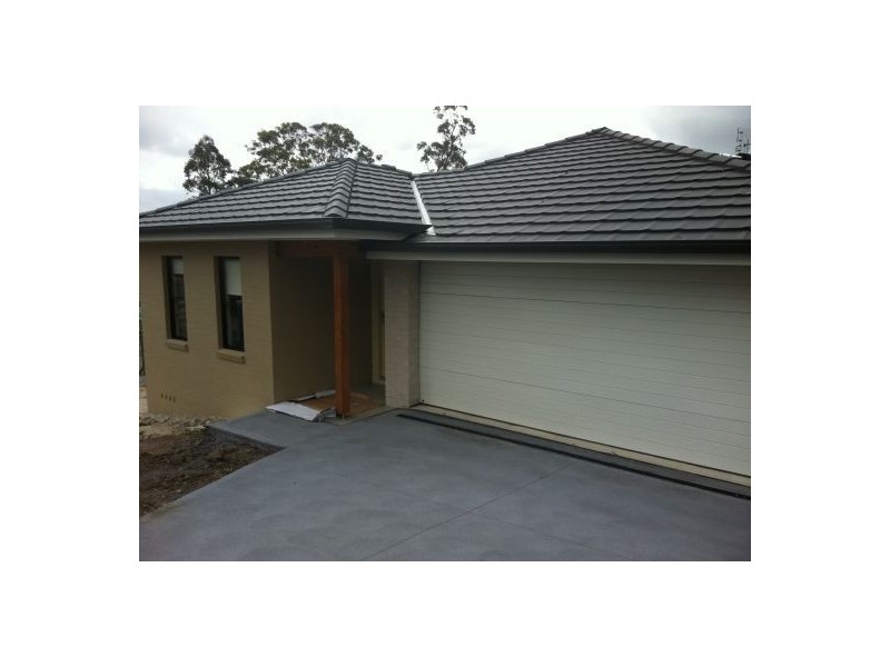 5 Furness Place, Cameron Park NSW 2285