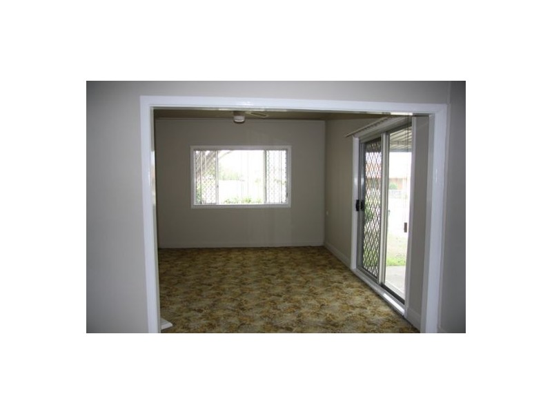 18 Beach Street, Belmont South NSW 2280