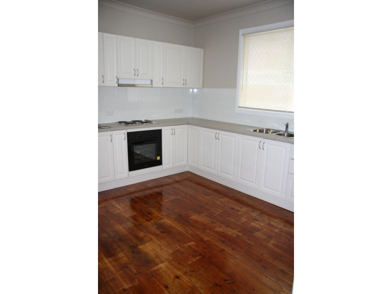 18 Beach Street, Belmont South NSW 2280