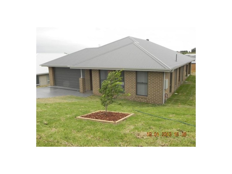 16 Scenic Drive, Gillieston Heights NSW 2321