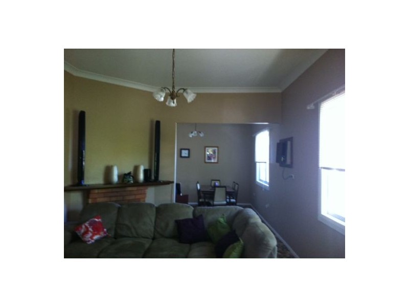 39 Floraville Road, Belmont North NSW 2280