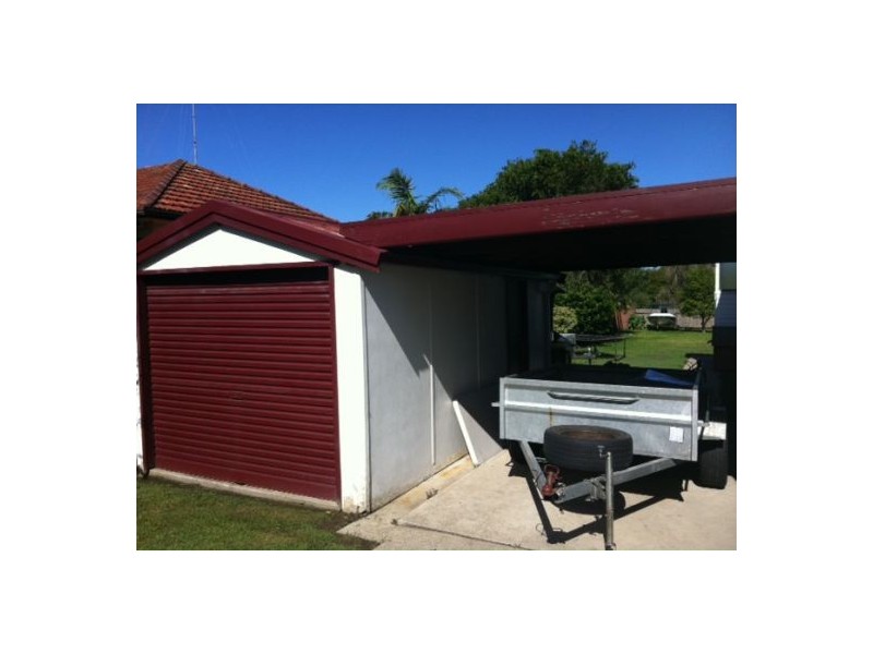 39 Floraville Road, Belmont North NSW 2280