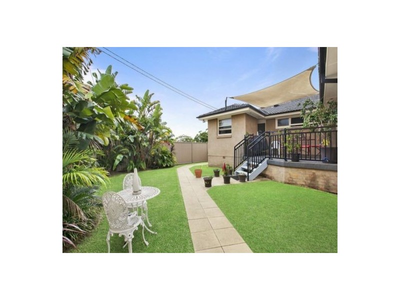 1 May Street, Belmont NSW 2280