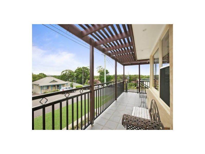 1 May Street, Belmont NSW 2280
