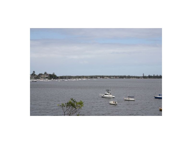 76 Ross Street, Belmont NSW 2280