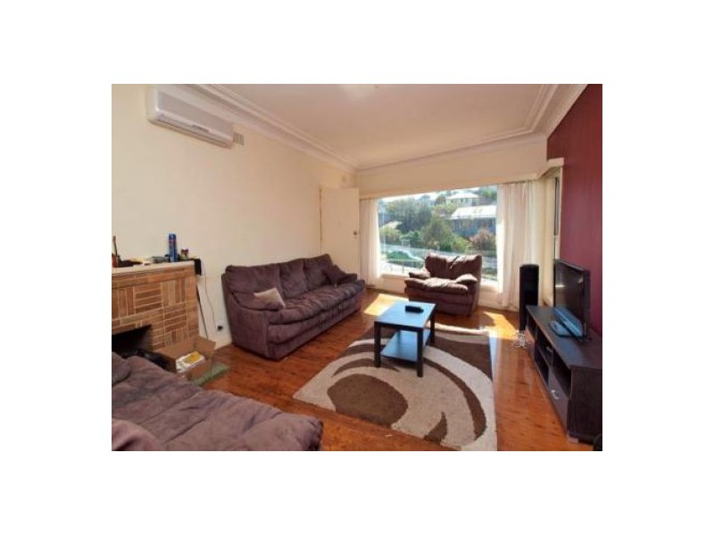 9 Ebsworth Street, Redhead NSW 2290