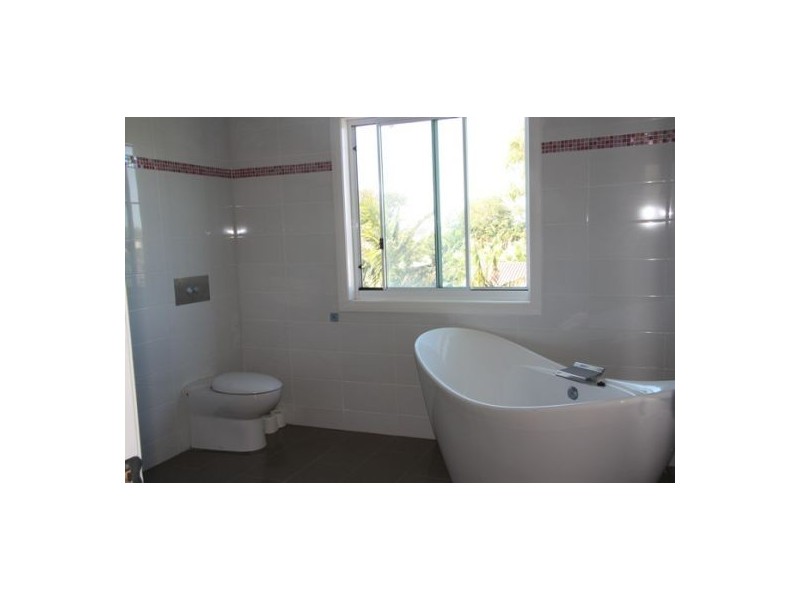 101 Marks Point Road, Marks Point NSW 2280