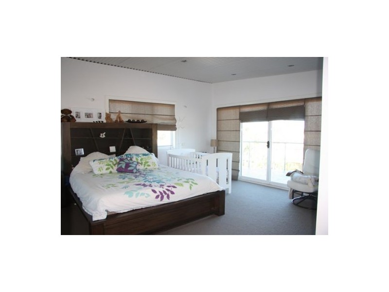 101 Marks Point Road, Marks Point NSW 2280