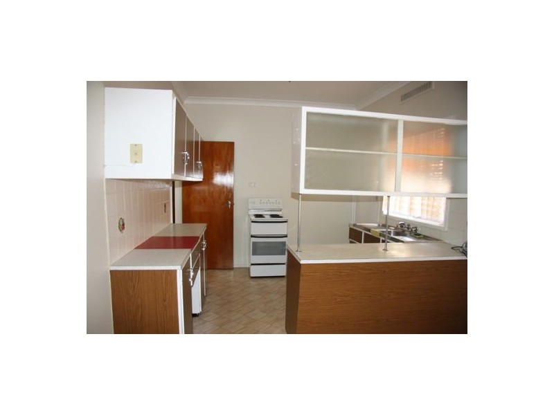 28 Ashley Street, Marks Point NSW 2280