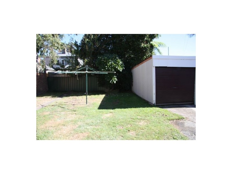 18 Cameron Street, Hamilton NSW 2303