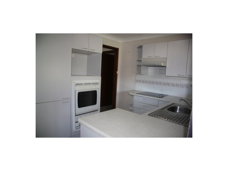 41 Amsdale Avenue, Macquarie Hills NSW 2285