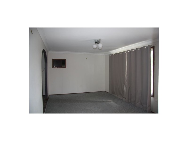 41 Amsdale Avenue, Macquarie Hills NSW 2285