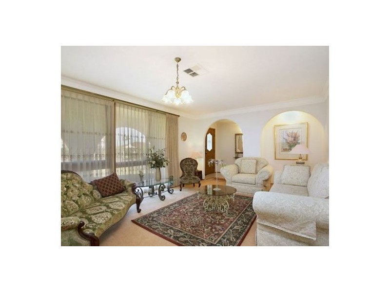 2 Camberwarra Drive, Belmont North NSW 2280