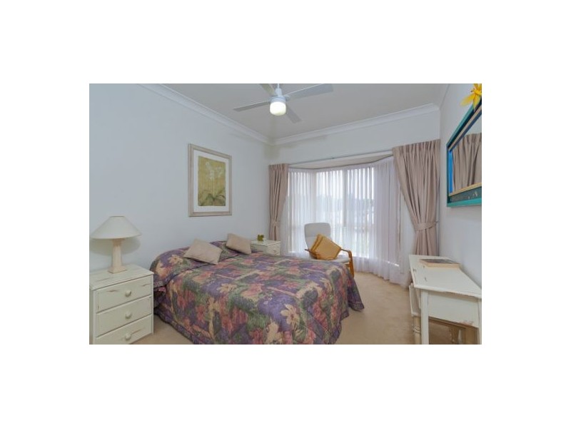 4 Sabot Close, Belmont NSW 2280