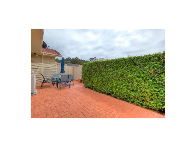 4 Sabot Close, Belmont NSW 2280