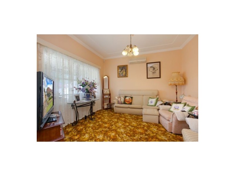 14 Villa Road, Waratah West NSW 2298