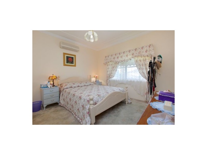 14 Villa Road, Waratah West NSW 2298