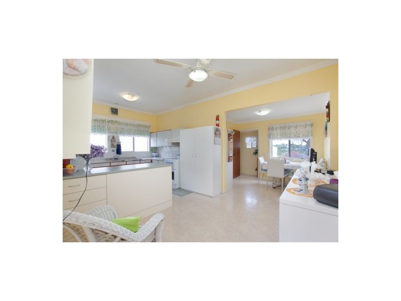 14 Villa Road, Waratah West NSW 2298