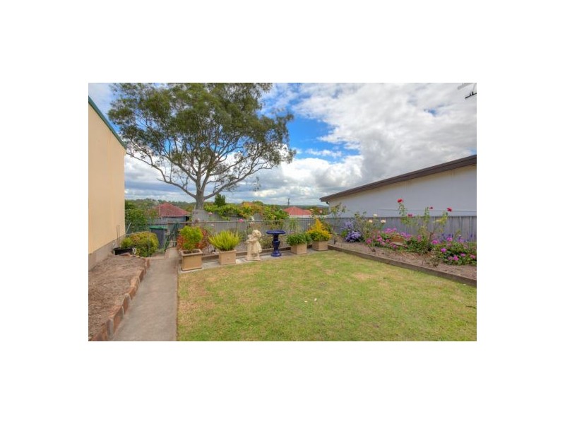 14 Villa Road, Waratah West NSW 2298