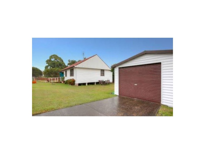 2 Alexander Street, Mount Hutton NSW 2290