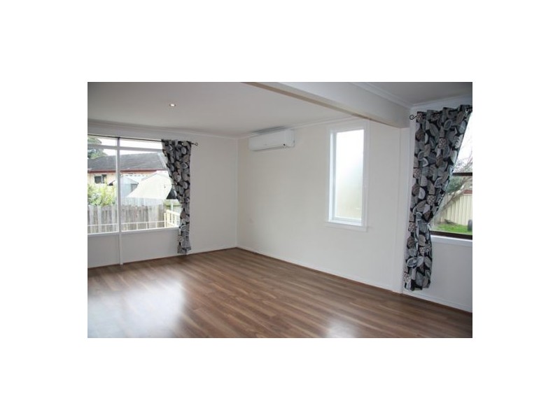 6 Redwood Crescent, Gateshead NSW 2290