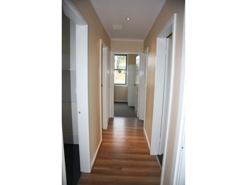 6 Redwood Crescent, Gateshead NSW 2290