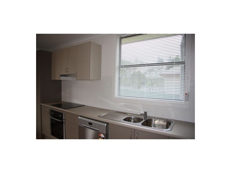 6 Redwood Crescent, Gateshead NSW 2290