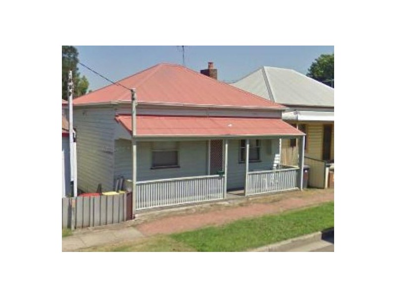 32 Havelock Street, Mayfield NSW 2304