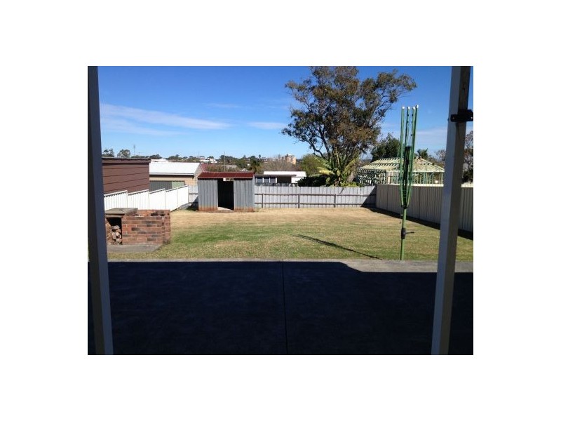 18 Evans Street, Belmont NSW 2280