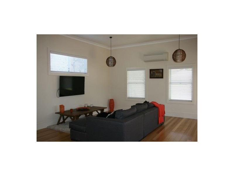 10 Glossop Street, New Lambton NSW 2305