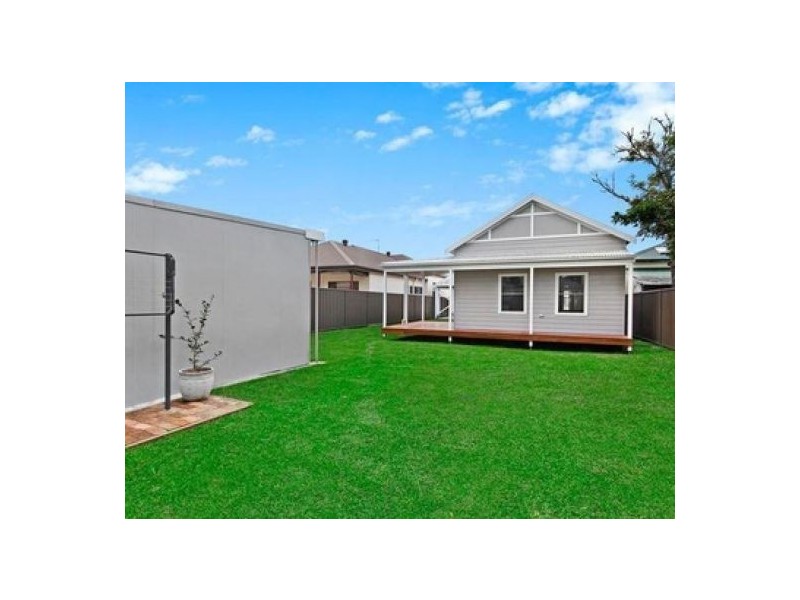 10 Glossop Street, New Lambton NSW 2305