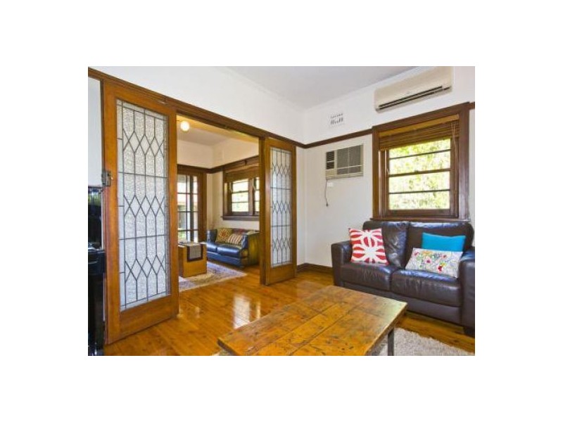 247 Beaumont Street, Hamilton South NSW 2303