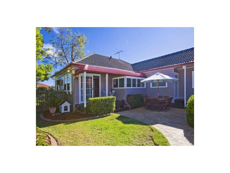 247 Beaumont Street, Hamilton South NSW 2303