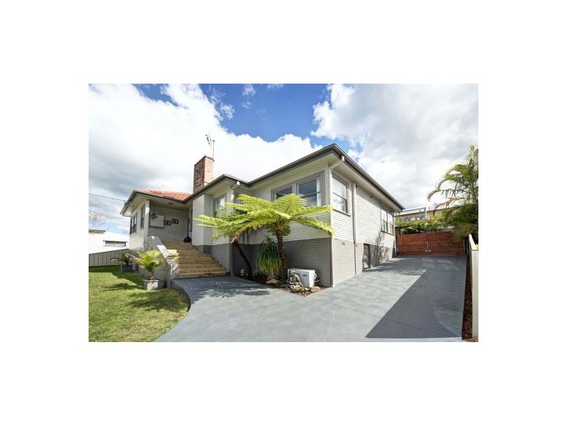 352 The Esplanade, Speers Point NSW 2284