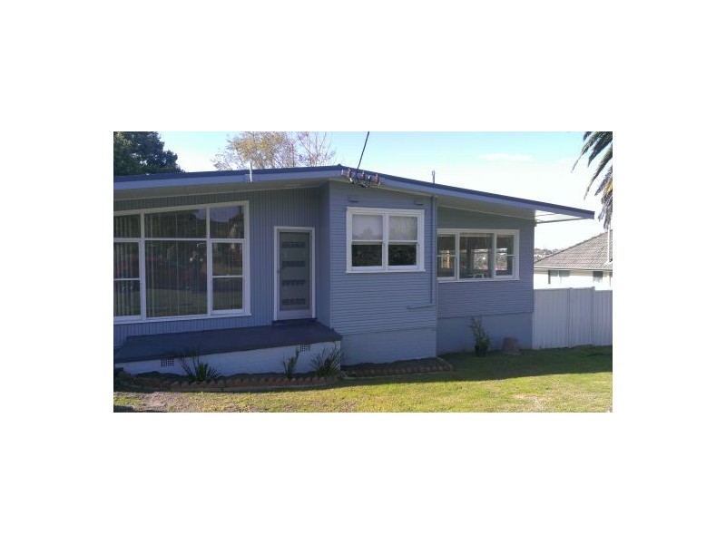 8 Ganur Street, Wallsend NSW 2287