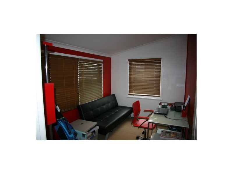 14 Hitchcock Street, Belmont NSW 2280