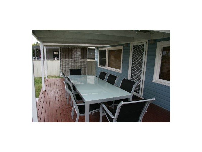 14 Hitchcock Street, Belmont NSW 2280