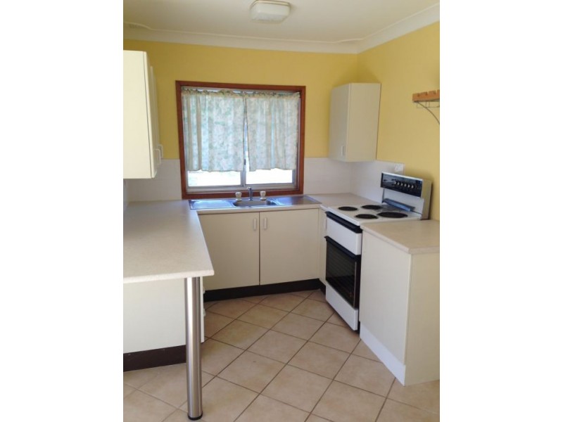 1/8 Andra Close, Belmont NSW 2280