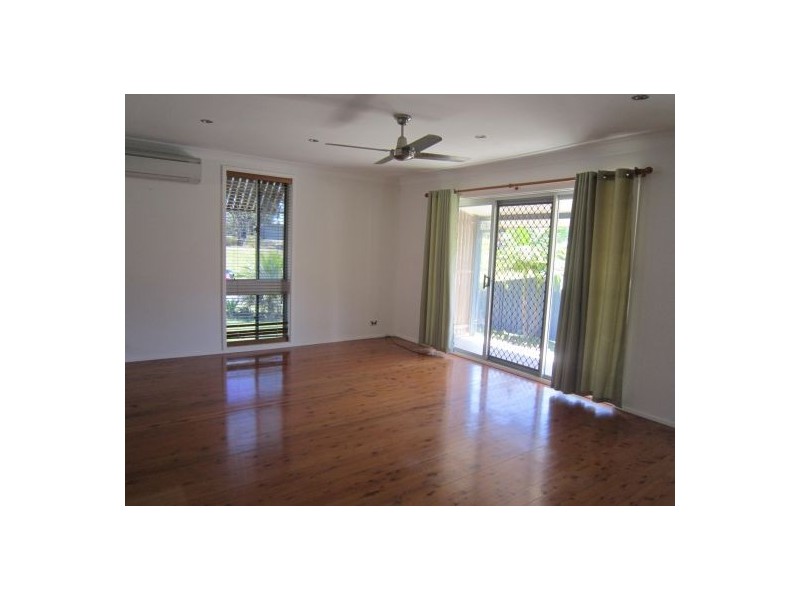 128 Lawson Road, Macquarie Hills NSW 2285