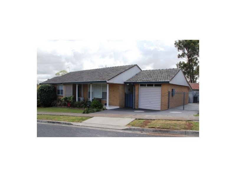 14 Hansen Place, Shortland NSW 2307