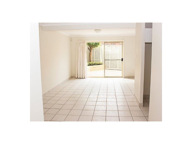 2 6 Downing Street, Charlestown NSW 2290