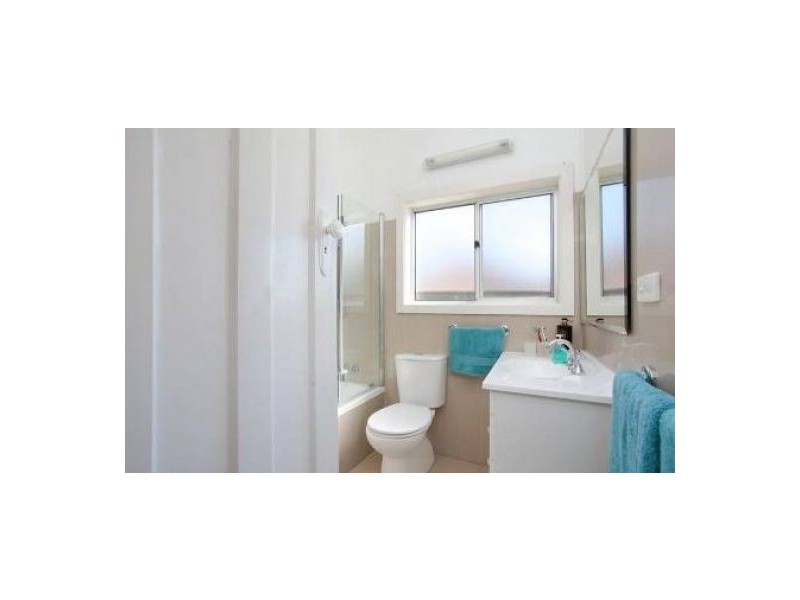 11 Robert Street, Jesmond NSW 2299