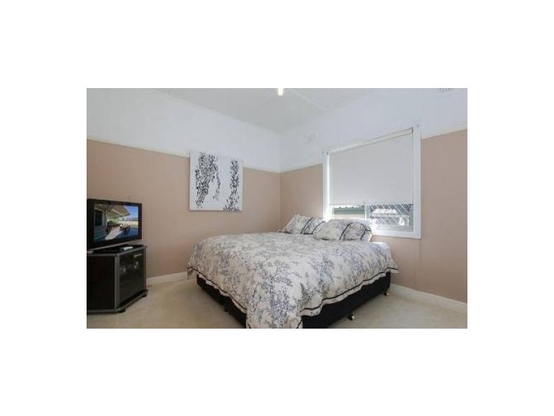 11 Robert Street, Jesmond NSW 2299