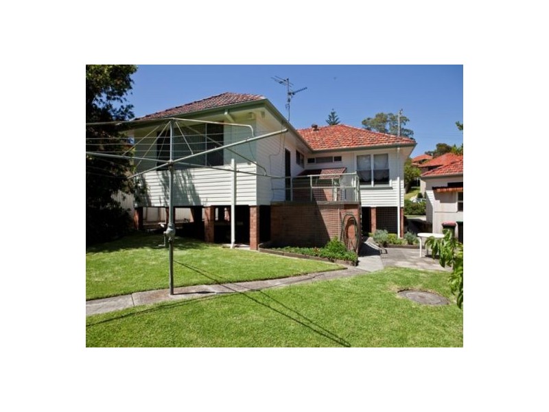 4 Mears Street, Adamstown Heights NSW 2289