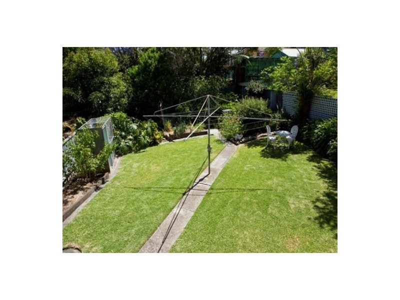 4 Mears Street, Adamstown Heights NSW 2289