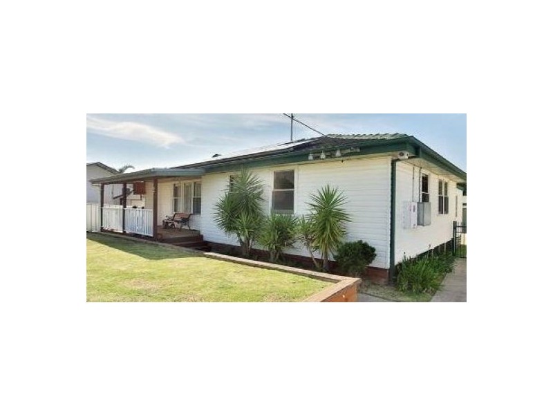 2 Mallee Street, Gateshead NSW 2290